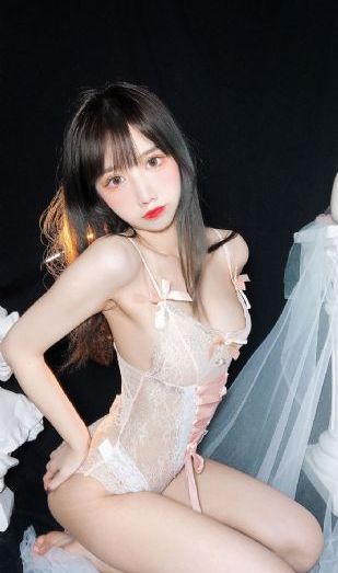 乖把腿抬高一点就不疼了视频